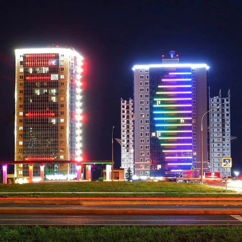 Подсветка фасадов зданий)